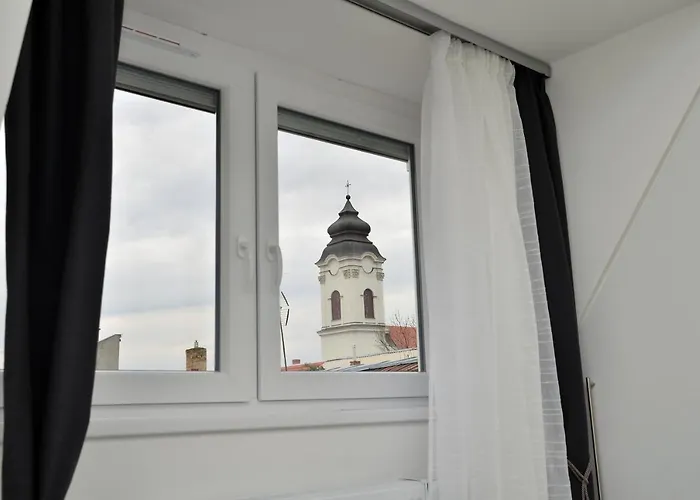 Bence Castle House 埃格尔