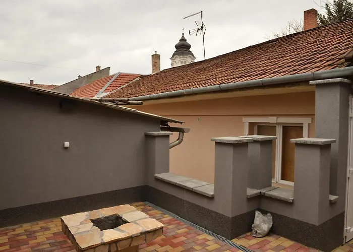 Bence Castle House * 埃格尔