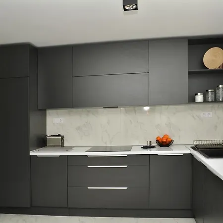 Bence Castle House Eğri